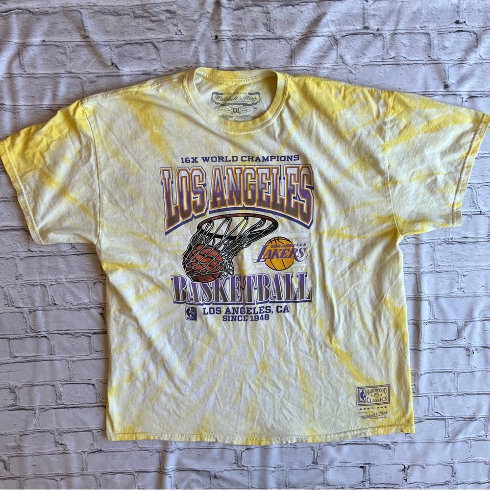 Los Angeles Lakers Mitchell & Ness T-Shirt Size XXL World Champions Tie Dye